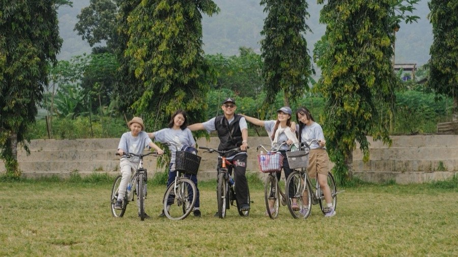VW Safari Borobudur menuju experience Batik Candirejo